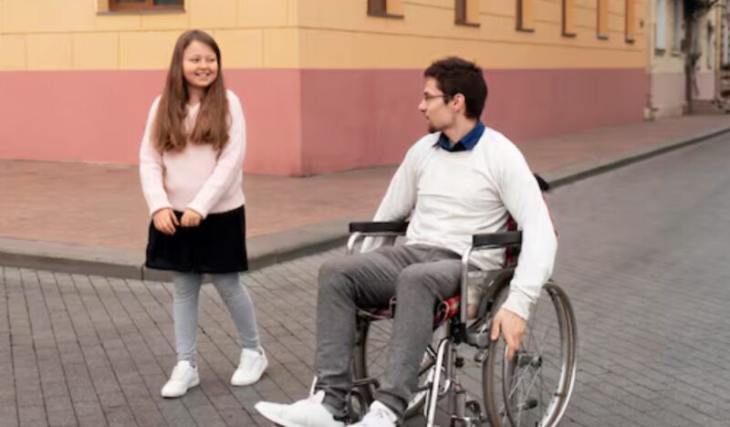 Wyszłam za mąż za śmiertelnie chorego mężczyznę, bo taka była jego ostatnia wola – po pogrzebie jego prawnik zapukał do moich drzwi i powiedział: „Kazał mi czekać do dziś, żebym mogła ci powiedzieć, kim on naprawdę był”