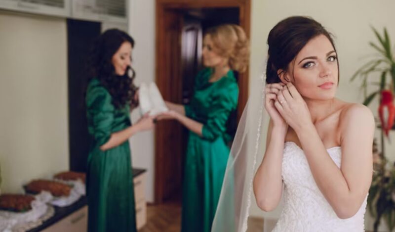 Miałam jeszcze na sobie suknię ślubną, gdy moja teściowa wystąpiła i ogłosiła swoje trzy warunki